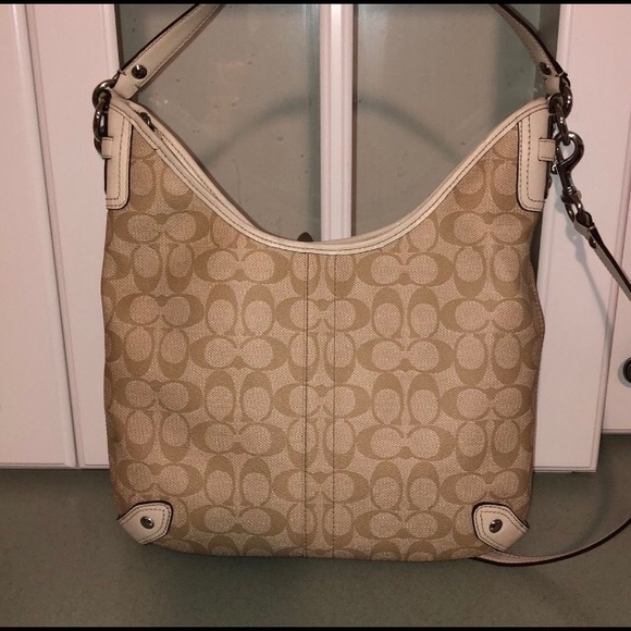 Coach Beige/Cream Signature Coated Canvas and Leather Hobo - Picture 3 of 8